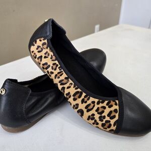 *EUC* Revere Black and Leopard Print Ballerina Flats